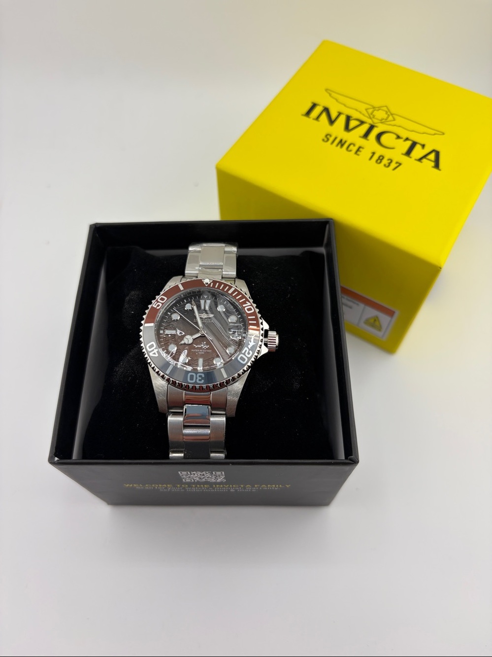 Invicta Pro Diver Women’s Stainless Steel 34mm Gray Brown Dial  (50926)